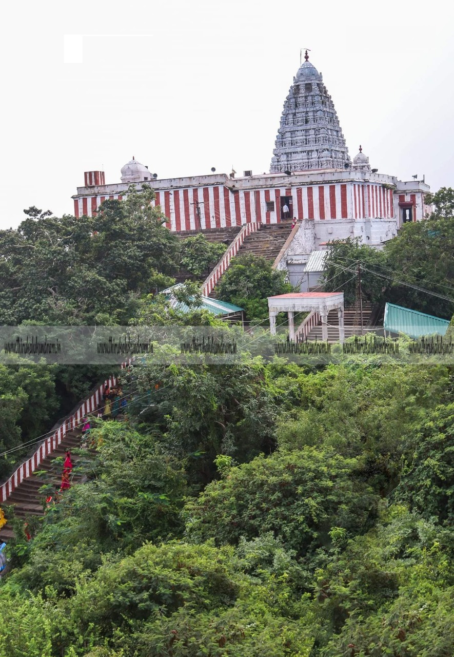 Thirukalukundram Arulmigu Vedhagiriswarar temple